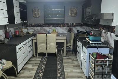 Casă cu 4 camere cu Teren 273 Mp în Gării - 9