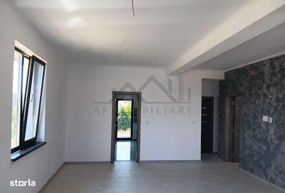 Casă cu 4 camere decomandat în Horpaz - 9