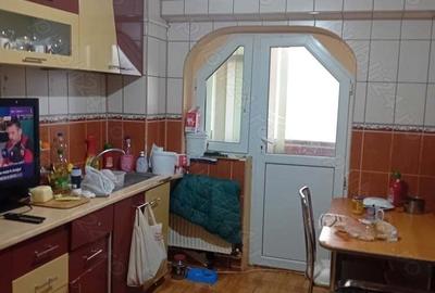 Apartament cu 2 camere decomandat în Radu Negru - 1