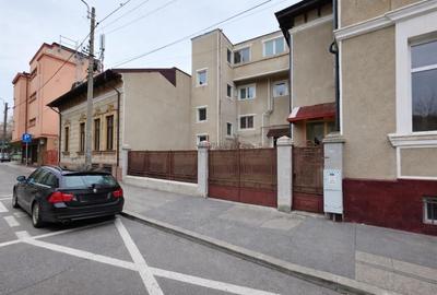 Townhouse urban renovat | Parcul Carol – Rond Regina Maria - 1