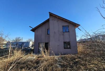 Casă cu 5 camere cu Teren 529 Mp în Niculițel - 6