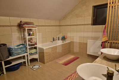 Vila superba de vanzare in Bardesti, 240 mp, 636 mp teren - 30