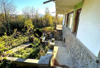 Casă cu 6 camere cu Canalizare în Cornu - 4