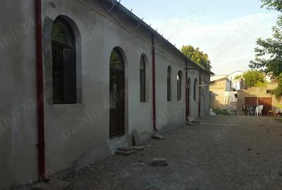 Casa de vanzare ultra centrala - 2