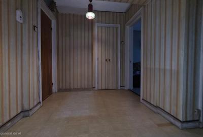 Tomis 1 - ap 3 cam, et 4/4 , gaze la usa (necesita renovare) - 7