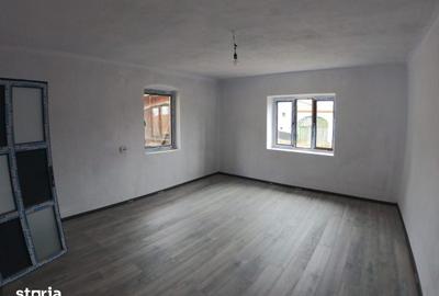 Casă cu 3 camere cu Teren 400 Mp în Apoldu de Jos - 1
