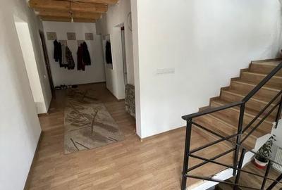 Casă cu 4 camere în Măguri - 2