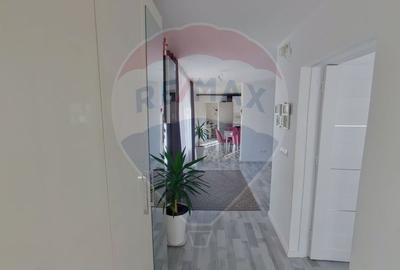 Casa / Vila in zona Est - 4