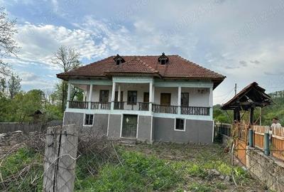 Casă cu 6 camere cu Teren 1000 Mp în Sărdănești - 5