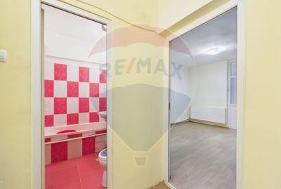 Garsonieră decomandată în Central - 3