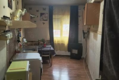 Imobil vanzare Brad zona centrala - 5