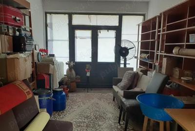 Vanzare Casa + 2 Spatii Comerciale suprafata de 283.mp., in zona Centrala - Str. Rahova - 10