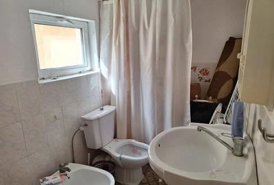 Casă cu 3 camere în Stâlpu - 1