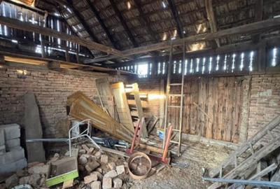 Doua case pe acela?i teren, 180 mp utili, 25 ari, ?indre? - 13