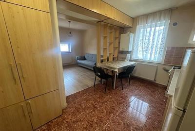 Apartament cu 2 camere semidecomandat, mobilat în Mărăști