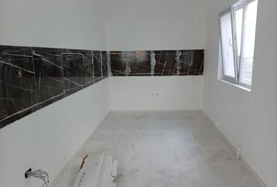 Casă cu Teren 210 Mp în Central - 1