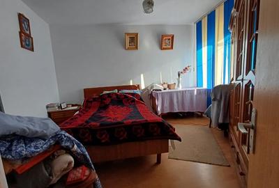 Apartament 3 camere decomandat, mobilat, centrala, beci + boxa - zona Frumoasa - 2