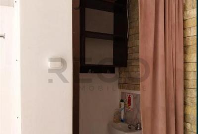 Spațiu comercial, de 21 mp, în Central