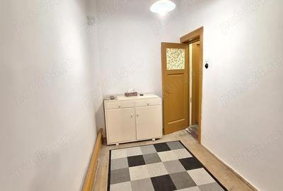 Casă cu 3 camere în Central