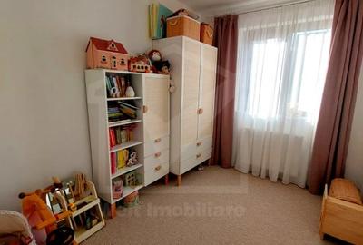 Apartament cu 3 camere semidecomandat, mobilat în Borhanci - 5