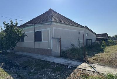 Casă cu 4 camere cu Teren 512 Mp în Central - 8