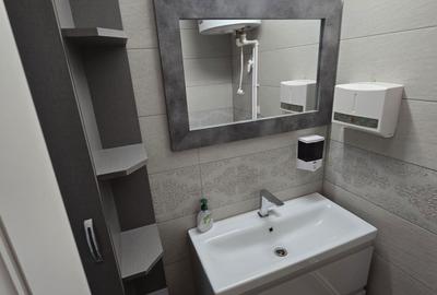 Spațiu comercial, în Central - 4