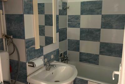 Apartament cu 3 camere semidecomandat în Boldești - 1