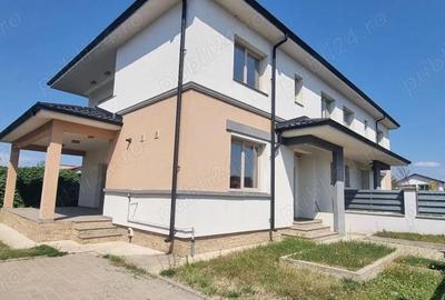 Vand vila duplex,Tancodrom, Pitesti. Se vind individual sau tot duplexul - 1