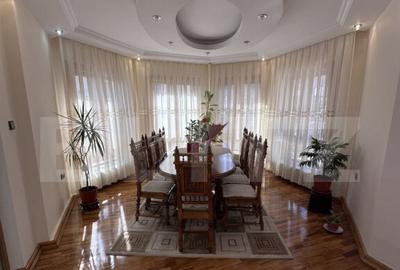 Casa spa?ioasa, 11 camere, 600 mp, teren 1450 mp, zona Li - 3