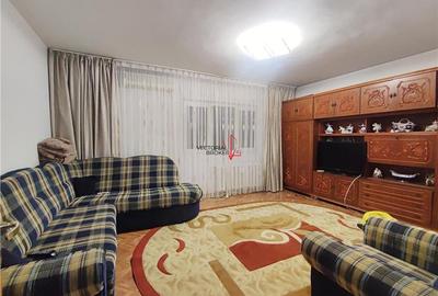 Apartament decomandat, bloc 86, la 5 min de metrou OBOR - 12