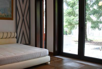 DIRECT PROPRIETAR-VILĂ DEOSEBITĂ PE MALUL LACULUI SNAGOV - 11
