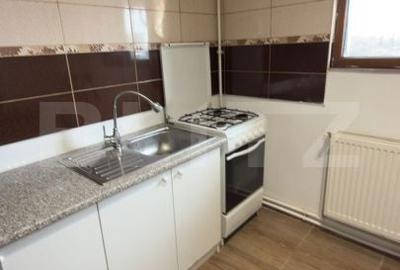 Apartament cu 3 camere semidecomandat în Craiovița Nouă - 8