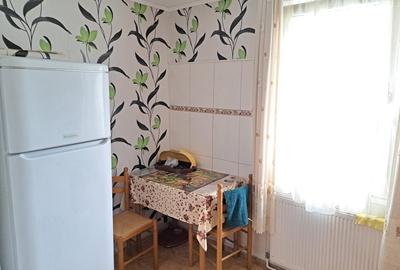 Inchiriez apartament 2 camere, decomandat, Tg. Mures, Unirii - 7