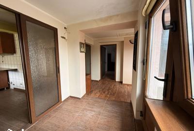 Casă cu 4 camere decomandat cu Teren 512 Mp în Chercea - 2