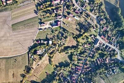 Teren de 2825 mp, în Vâlcele