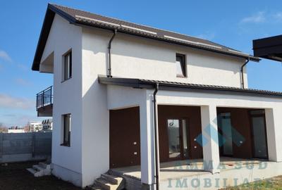 Casă individuală cu 5 camere cu Teren 492 Mp în Sud - 1