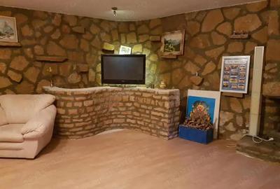 Casă cu 6 camere cu Teren 661 Mp în Nădlac - 10