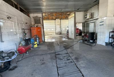 Spațiu comercial, de 200 mp, în Central - 3