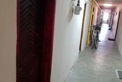 Garsonieră decomandată în Central - 9