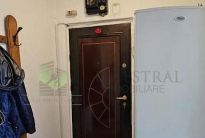 Apartament 2 camere Centrul Civic , mobilat-utilat , 330 Eur - 8