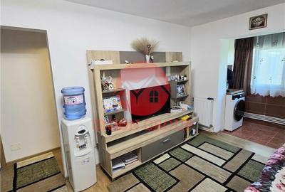 Apartament cu 3 camere, mobilat în Sud - 17
