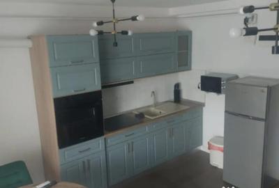 Apartament cu 3 camere decomandat în Central - 1