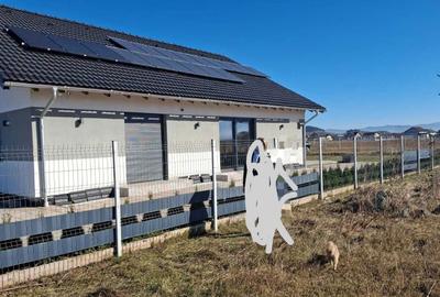 Casă cu 3 camere în Sânpetru - 8