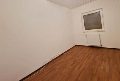Apartament 3 camere – parter – zona 2 Cocosi, Micro 20 - 8