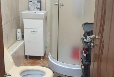 Apartament cu 3 camere decomandat în Lupeni - 3