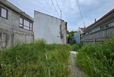 Casă individuală cu 2 camere în Tomis II