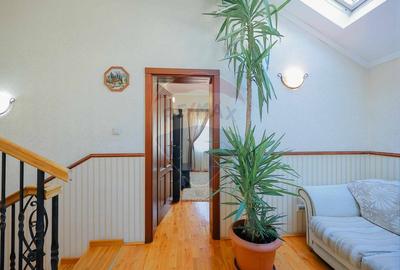 De vanzare vila cu 7 camere, drum privat, in zona de Dealuri - 17