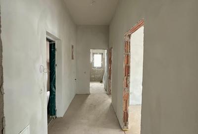 Apartament 2 Camere + Parcare, Etaj 2 - 5