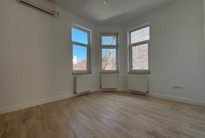 Duplex cu 10 camere cu Teren 180 Mp în Capitale - 3