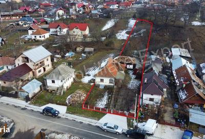 Casă cu 3 camere cu Teren 1378 Mp în Corbeni - 2